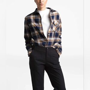 The North Face Boyfriend Plaid Button Front Long Sleeve Shirt sz LG EUC